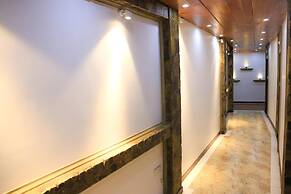 Elegance Range Resort
