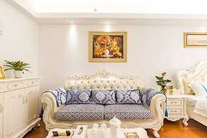 Western Theme Holiday Apartment Hotel