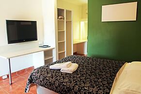 The Stuart Hotel-Motel