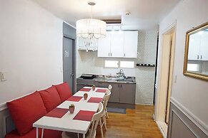 Kim's Family House 1-2F