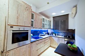 Acropolis View Deluxe Penthouse & Luxury Apartments