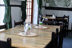 George Lodge International