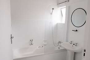 George Lodge International