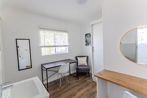 George Lodge International