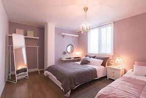 Kim's Family House 3F