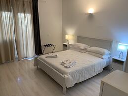 Tiburtina Suites