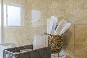 Ocean Villa Tin Gala