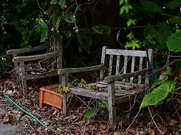 Ocean Villa Tin Gala