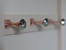 Ocean Villa Tin Gala