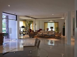 Bellagio Hills Hotel and Restaurant