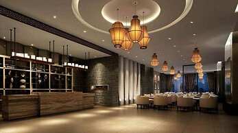 Platinum Stearns Hotel