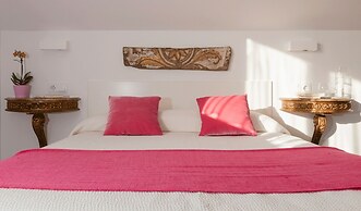 La Casa de Las Camelias