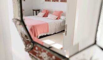 La Casa de Las Camelias