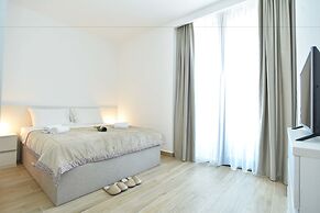 ROYAL GARDENS Apartments