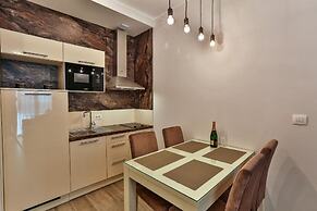 ROYAL GARDENS Apartments