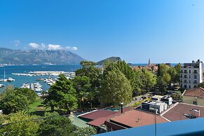 ROYAL GARDENS Apartments