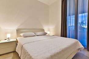 ROYAL GARDENS Apartments