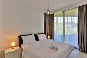 ROYAL GARDENS Apartments