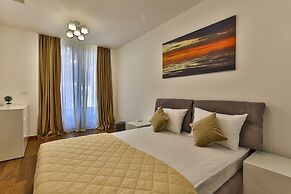 ROYAL GARDENS Apartments