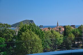 ROYAL GARDENS Apartments