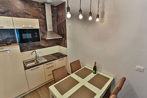 ROYAL GARDENS Apartments