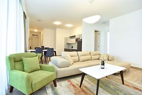 ROYAL GARDENS Apartments