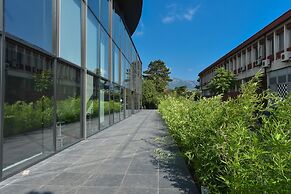 ROYAL GARDENS Apartments