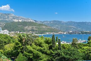 ROYAL GARDENS Apartments