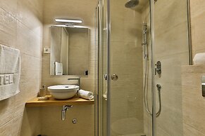 ROYAL GARDENS Apartments