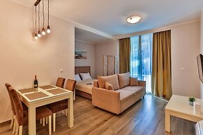 ROYAL GARDENS Apartments