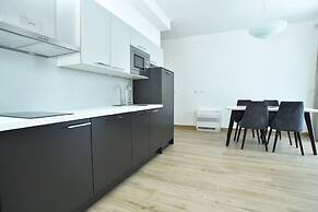 ROYAL GARDENS Apartments