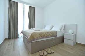 ROYAL GARDENS Apartments