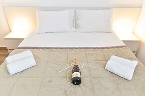 ROYAL GARDENS Apartments