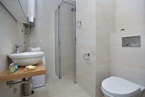 ROYAL GARDENS Apartments