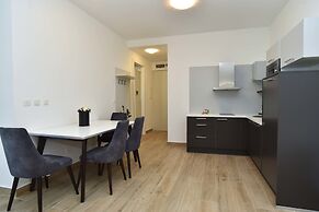 ROYAL GARDENS Apartments