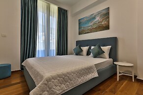 ROYAL GARDENS Apartments