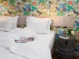 The Residence Hotel