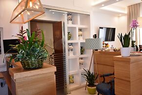 Melody Sorrento Suites