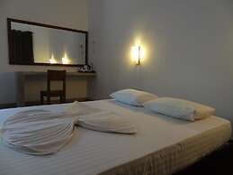 Wilpattu Tree House Hotel