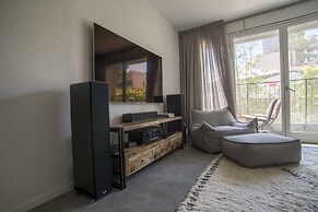 Sasson & Co Luxury apartment Neve Tsedek