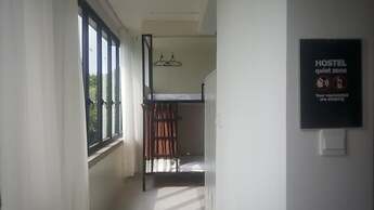 Houselet Hostel