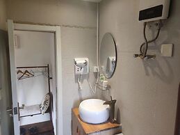 Shanghai HUA XI SHUI XIE Guesthouse