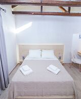 Panellinion Luxury Rooms