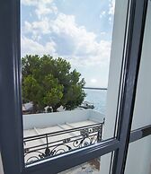 Panellinion Luxury Rooms