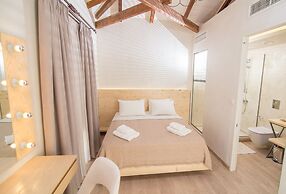 Panellinion Luxury Rooms