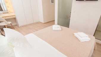 Panellinion Luxury Rooms