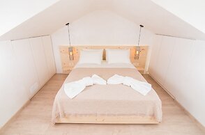 Panellinion Luxury Rooms