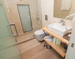 Panellinion Luxury Rooms