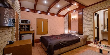 HOTEL METRO - Adult Only