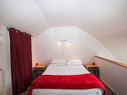 The Claremont Motels & Apartments